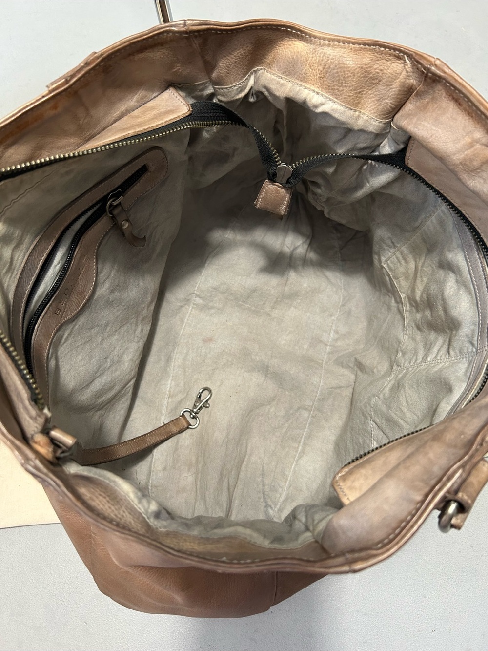 RARE - Bed Stu Leather Studded Geraldin Cobbler Series Shoulder Bag - Picture 9 of 14